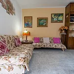 Daire Clara Vista Mare - Goelba *